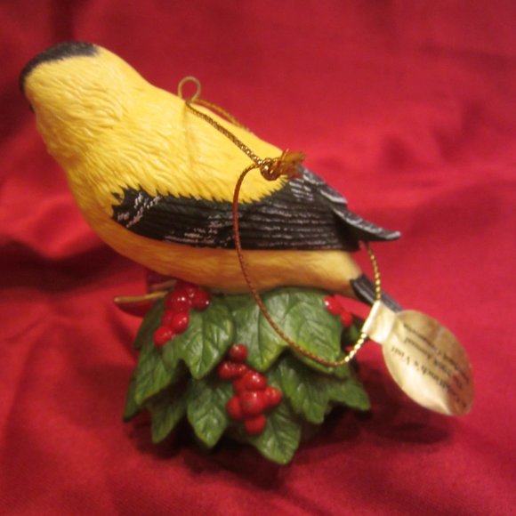 2008 DANBURY MINT ANNUAL SONGBIRD ORNAMENT - Picture 3 of 8